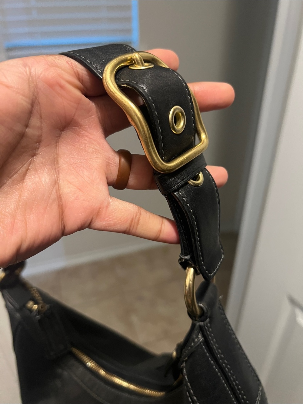Coach Hampton Horsebit Hobo - 11544 - Picture 7 of 9